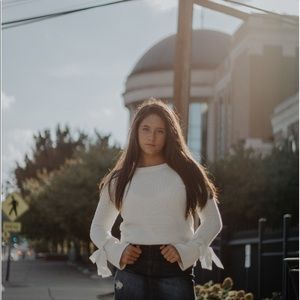 Meet your Posher, Mia